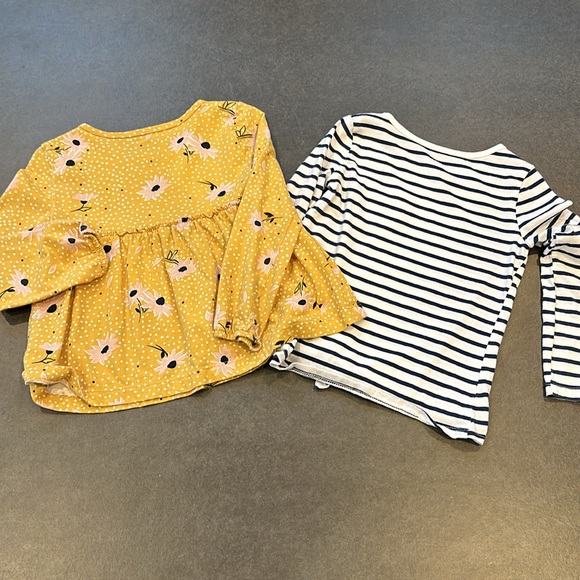 Bundle Carter’s two long sleeves tops 5t - Picture 5 of 5